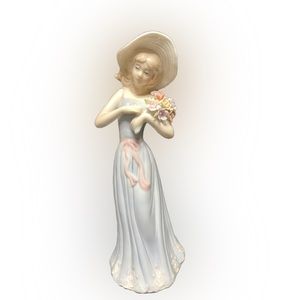 Vintage 1998 House of Lloyd “Gathering Flowers” Porcelain Lady Figurine 8” H.
